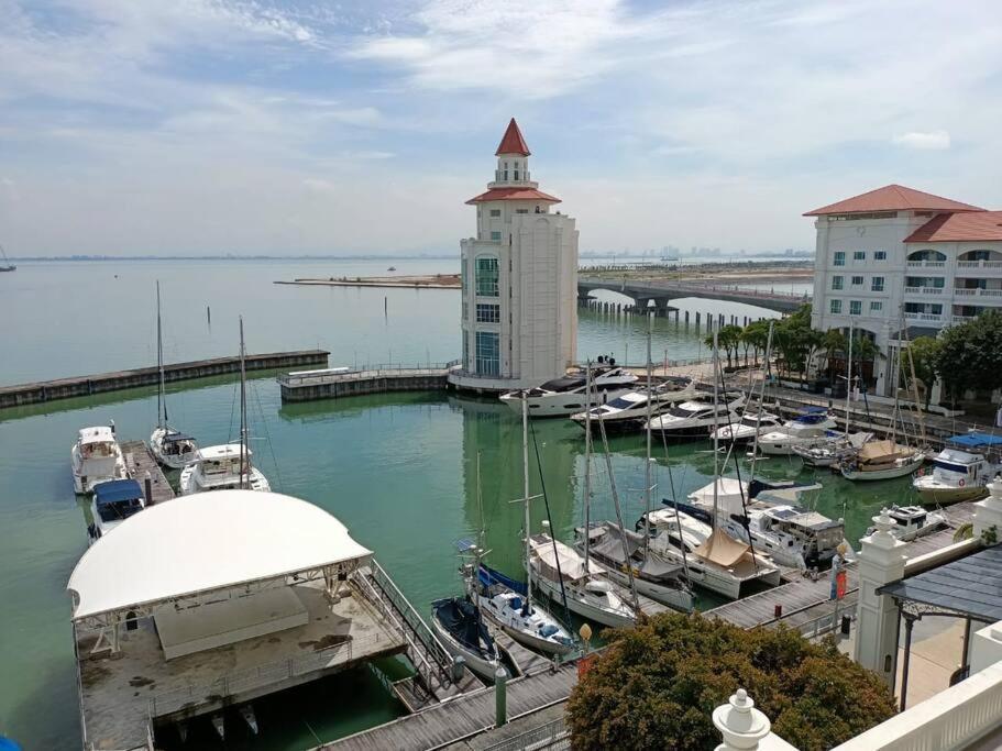 Perfect Marina Stay@ Strait Quay /W Big Balcony + Carpark Bagan Jermal 외부 사진